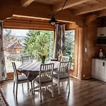 Шале I Na Wyskowkach Jacuzzi & Sauna *