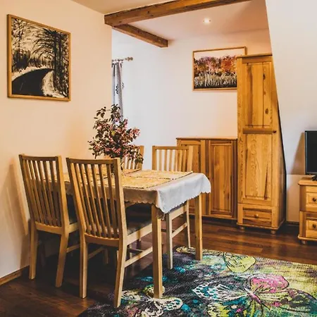 I Na Wyskowkach Jacuzzi & Sauna Chalet