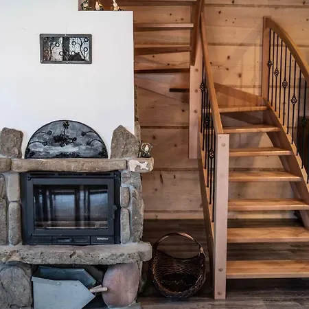 I Na Wyskowkach Jacuzzi & Sauna זקופאנה